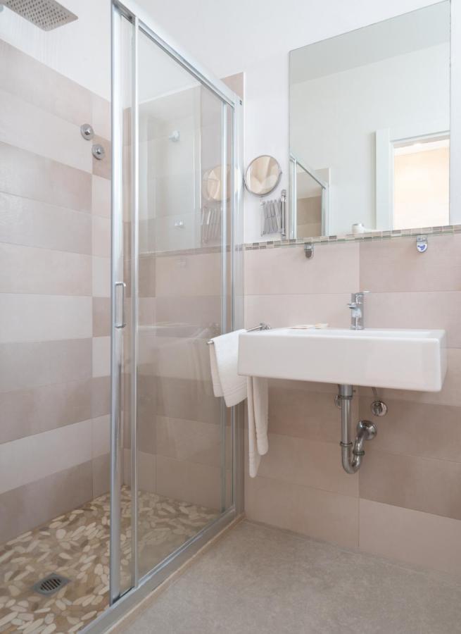 Hotel Bristol Cattolica Bagian luar foto