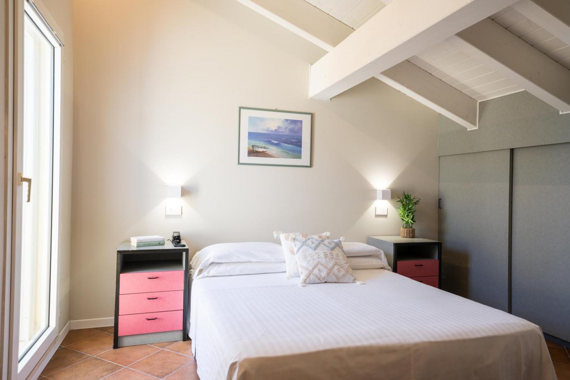 Hotel Bristol Cattolica Bagian luar foto