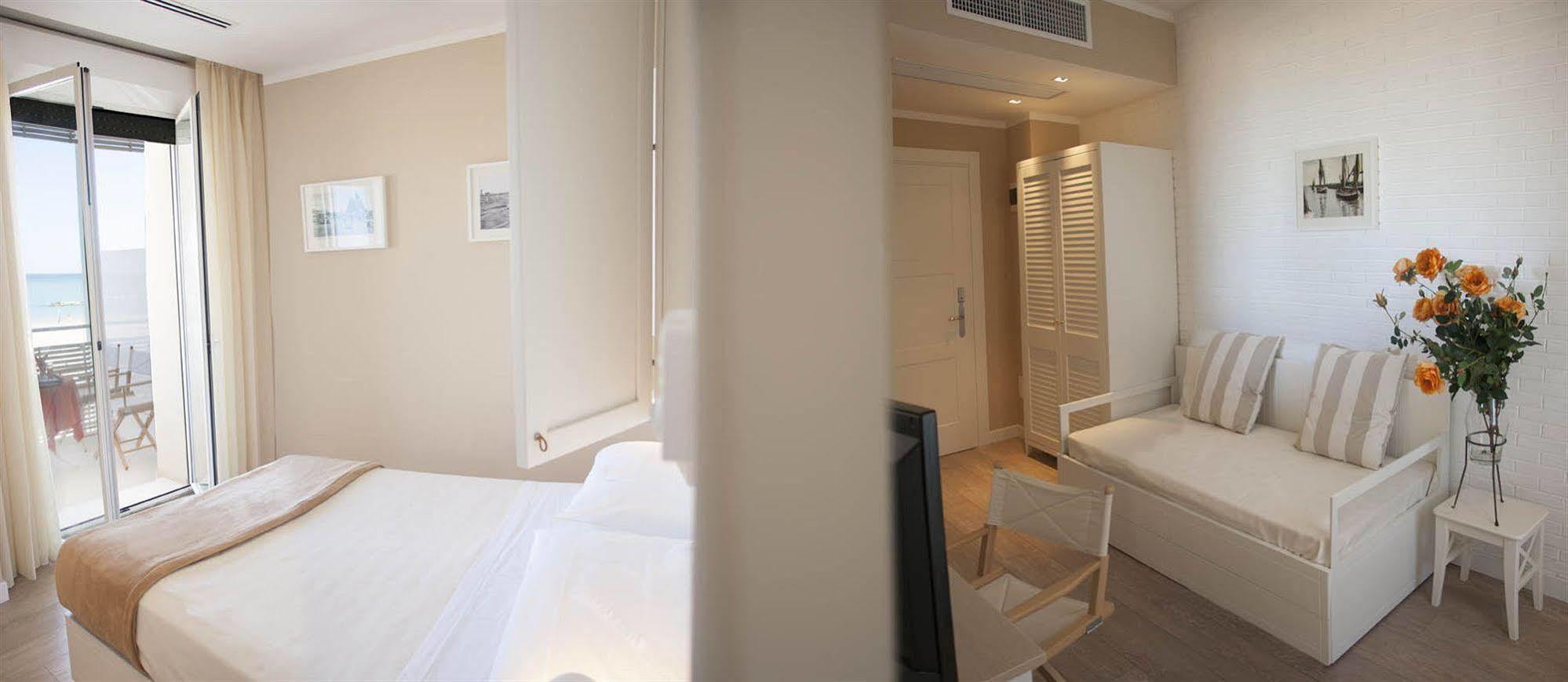 Hotel Bristol Cattolica Bagian luar foto